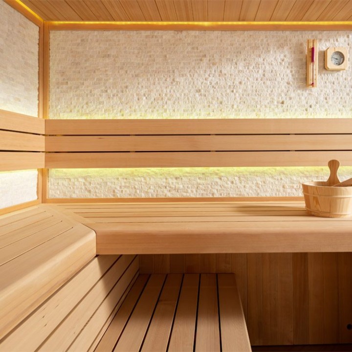 Finská sauna EAGO AWT B1601C hemlock 180×180 9 kW Virta Bi-O