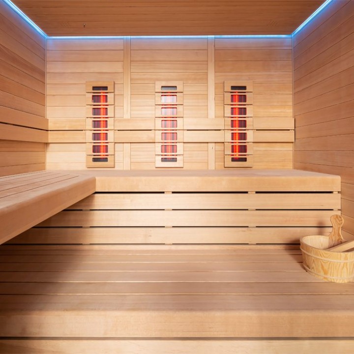 Finská sauna EAGO AWT E1612B-IR hemlock 200×170 9 kW Cilindro