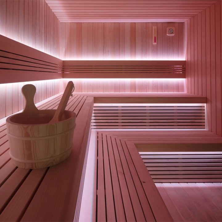 Zahradní sauna EAGO AWT Saunahaus THE CUBE X7-L hemlock 300×235 bez kamen